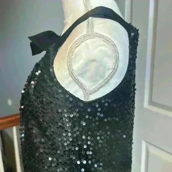 Love, Carmen Short Black Sequin Lined Dress w/ Satin Bow 100% Poly Womens Size 4 - Picture 5 of 13